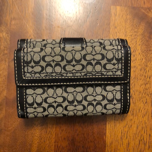 Coach Wallet - Picture 3 of 8